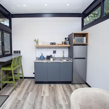 Coral Wood Self Catering Suites And B&B 东伦敦 外观 照片