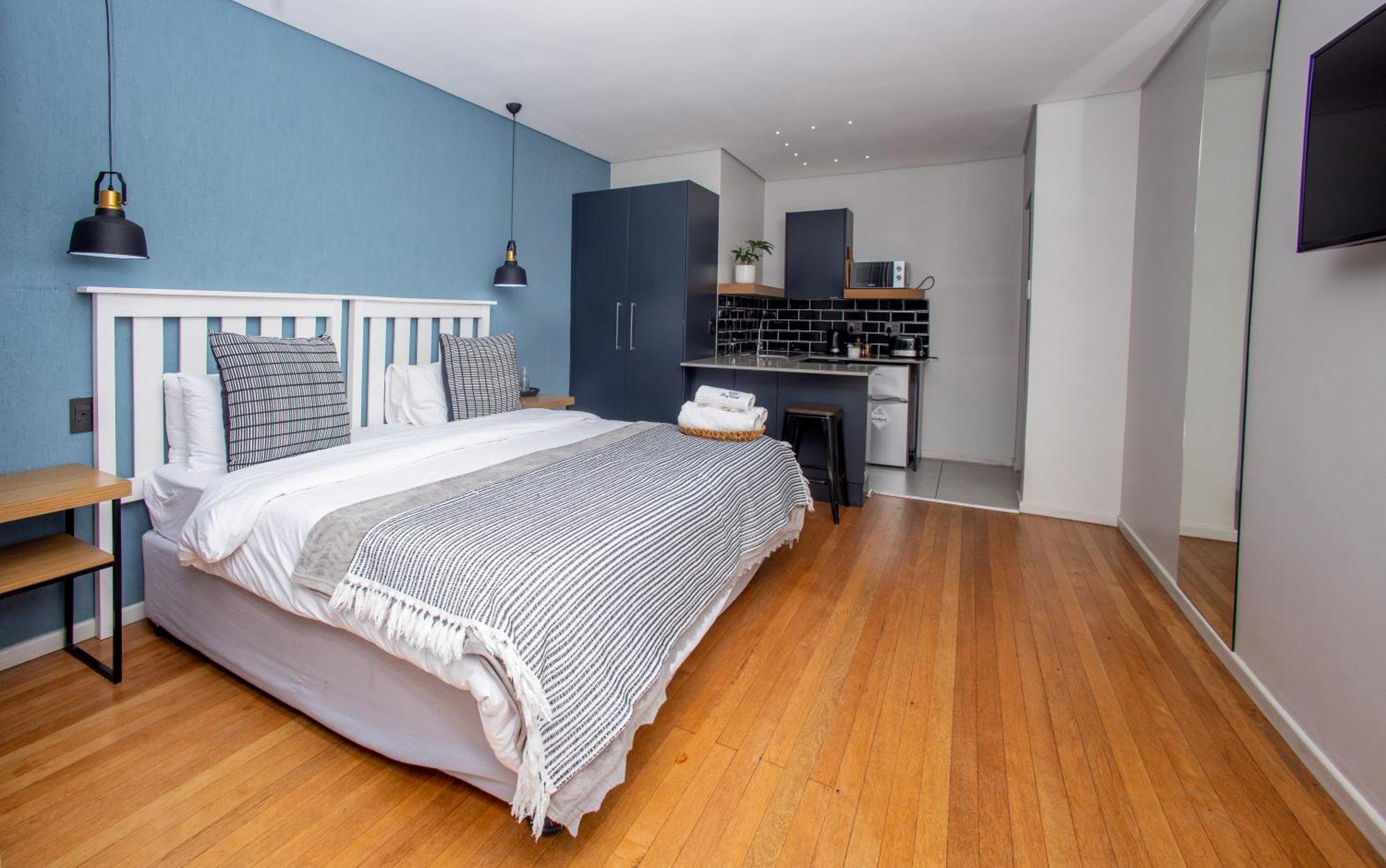 Coral Wood Self Catering Suites And B&B 东伦敦 外观 照片