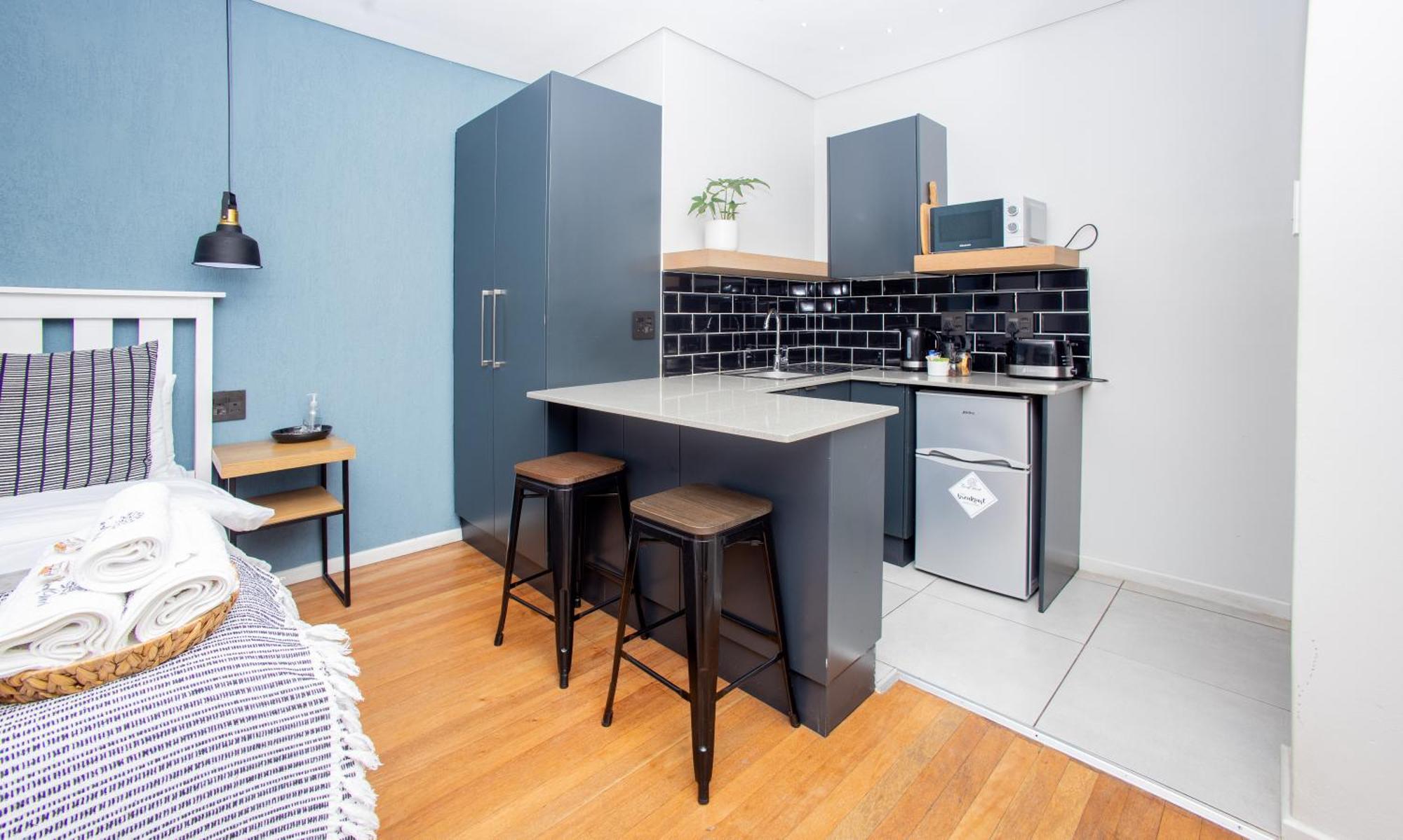 Coral Wood Self Catering Suites And B&B 东伦敦 外观 照片